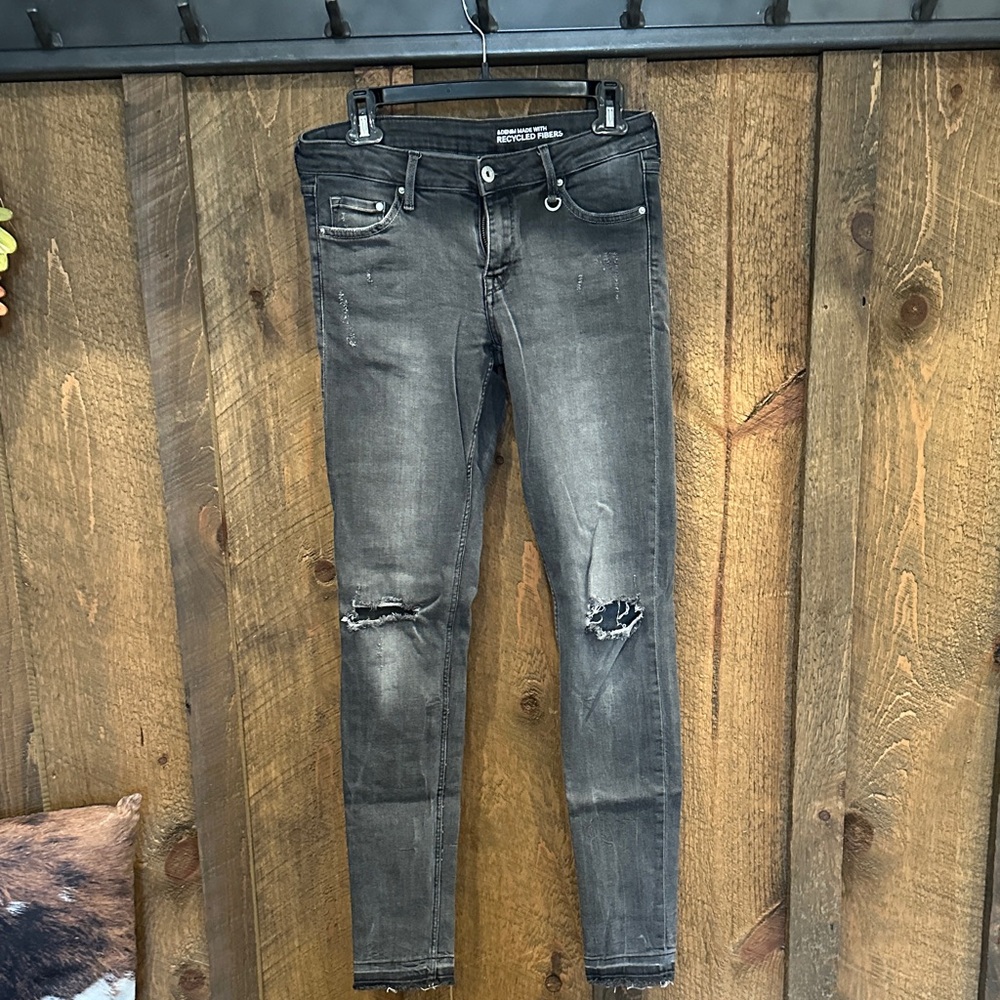 H&M Distressed Gray Women Jeans